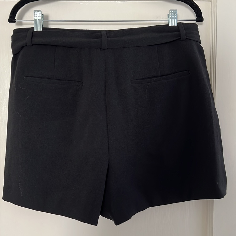 NWT Loft trouser shorts - Picture 3 of 5